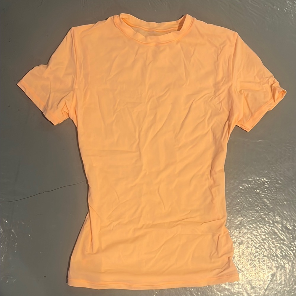 SKIMS Apricot Short Sleeve Tee
